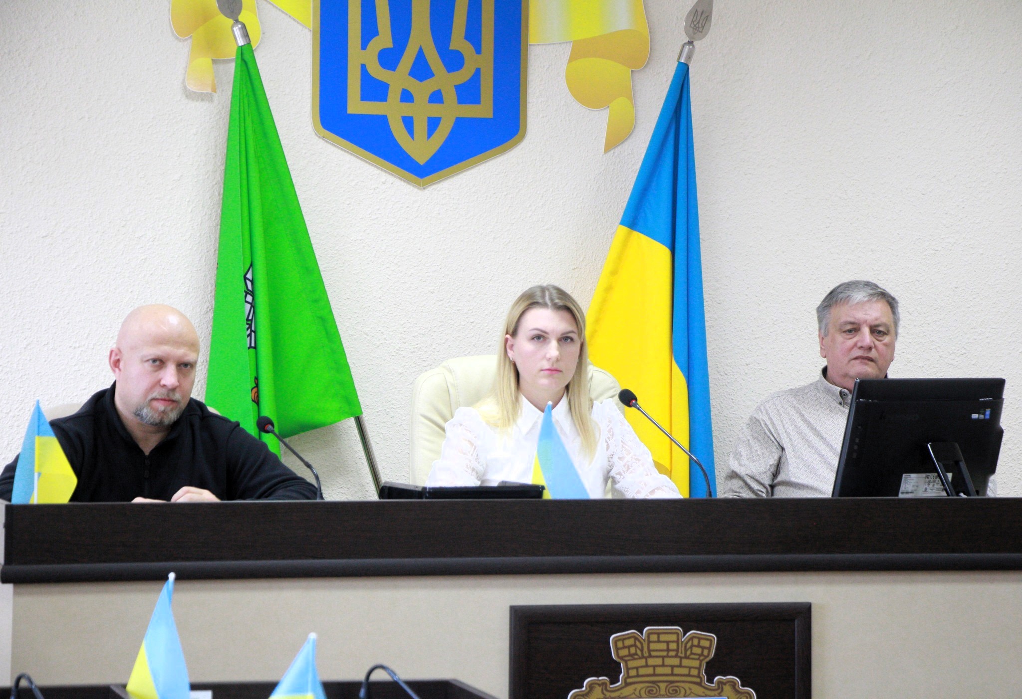 Детальніше про статтю Нетішин ліквідовує наслідки терористичної атаки рашистів