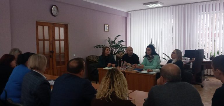 Детальніше про статтю Зустріч з керівниками закладів і установ освіти