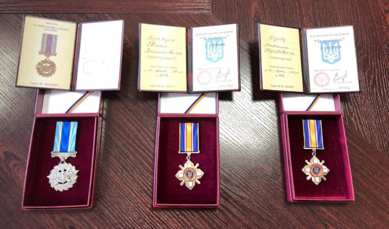 Детальніше про статтю 🇺🇦 Вічна шана і слава Героям!