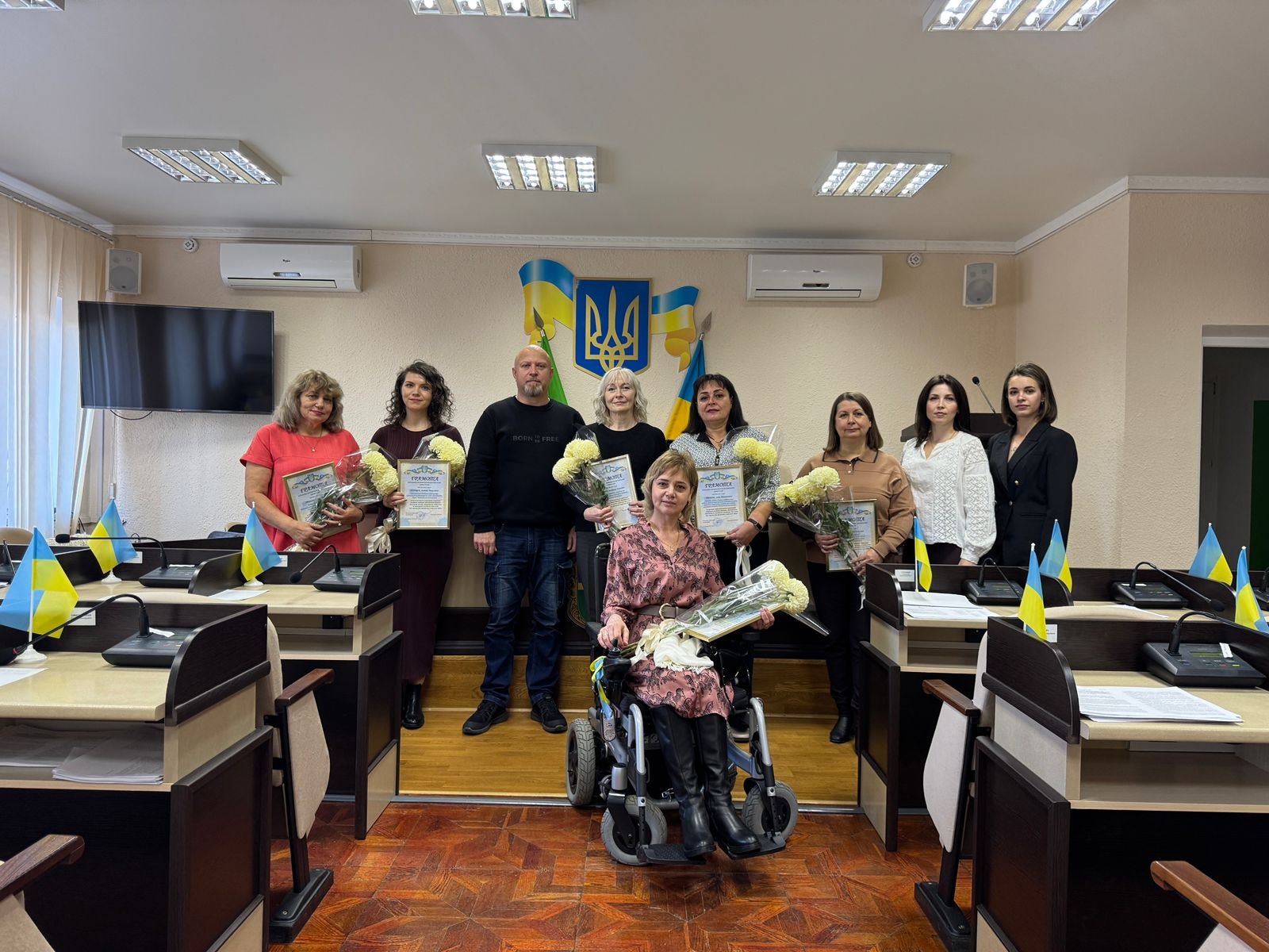Ви зараз переглядаєте Люди, які допомагають іншим, – це опора суспільства.
